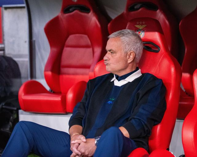 葡超赛前再迎强敌,上海久事队长鼓劲,主帅态度:震撼外界,纪律约束更严格(四野部队的未来发展) 葡超赛前再迎强敌,上海久事队长鼓劲,主帅态度:震撼外界,纪律约束更严格(四野部队的未来发展)