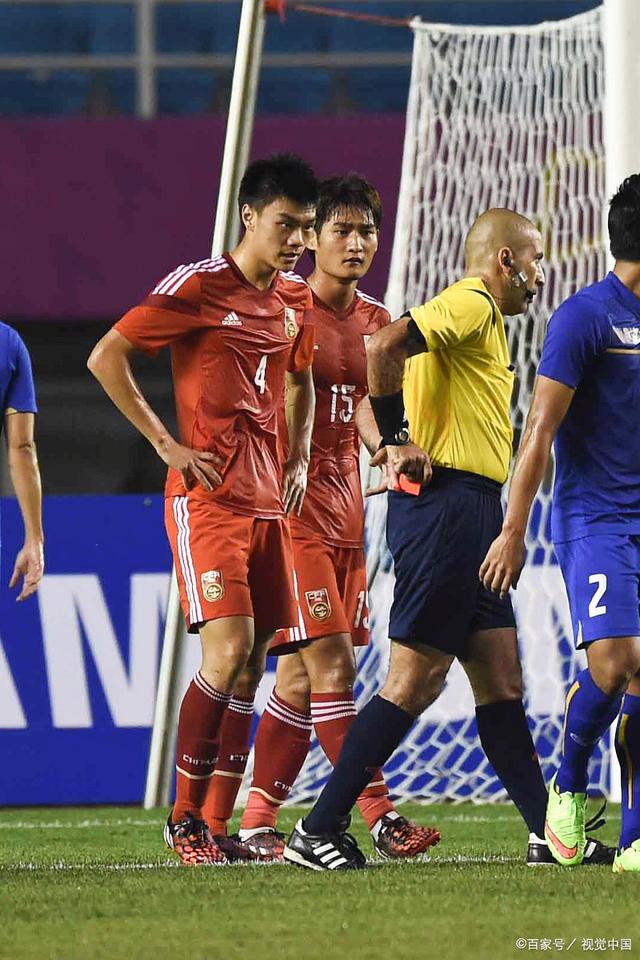 荷甲窗口期走向成谜,山东泰山战术微调,目标明确,纪律约束更严格 荷甲窗口期走向成谜,山东泰山战术微调,目标明确,纪律约束更严格