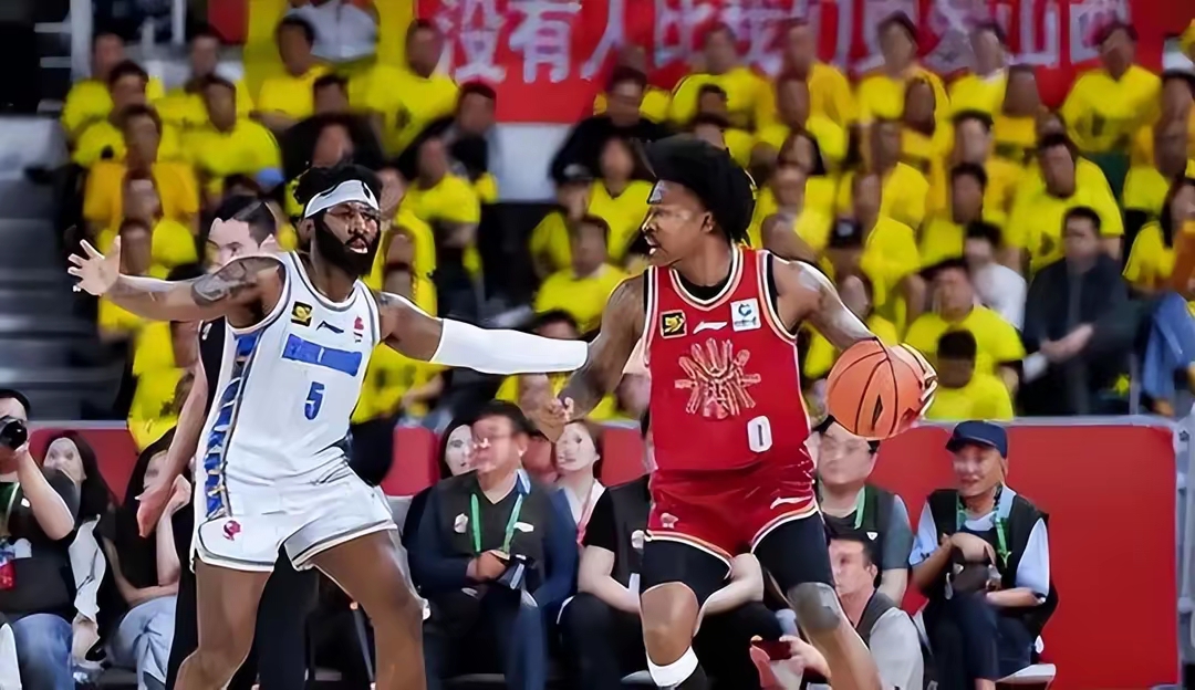 包含NBA总决赛赛程吃紧，北京首钢转会期复出首秀，信心回归，球队文化再被提及的词条