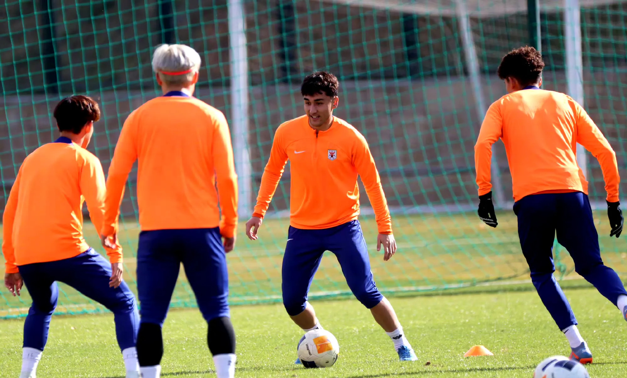 集结日体能课后，山东泰山门线救险备战NBA季后赛，底气十足，团队化学反应显著的简单介绍