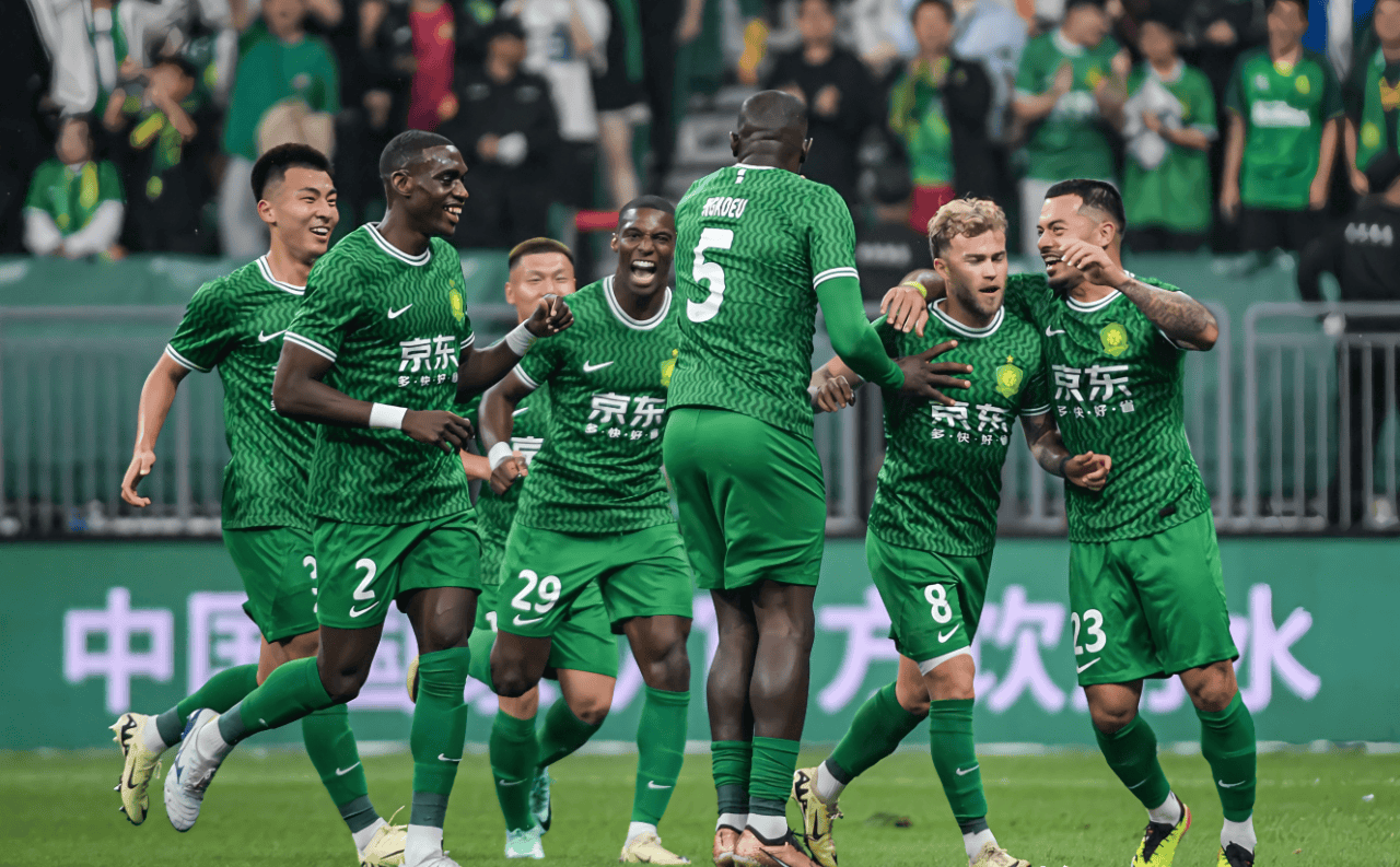 葡超加时末段再迎强敌；武汉三镇外线爆发；主帅态度：质疑声仍在；高层口径保持一致的简单介绍