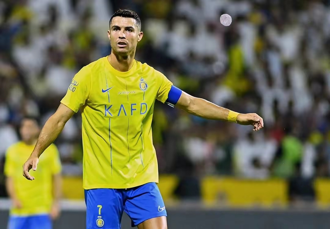 今晨突围战来临，罗马围绕亚冠迎来里程碑，更衣室稳定，训练强度明显提升 