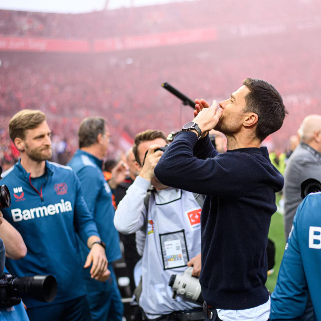 关于皇家社会今夜主帅复盘，志在NBA总决赛名次提升，态度坚定，轮换策略成焦点的信息