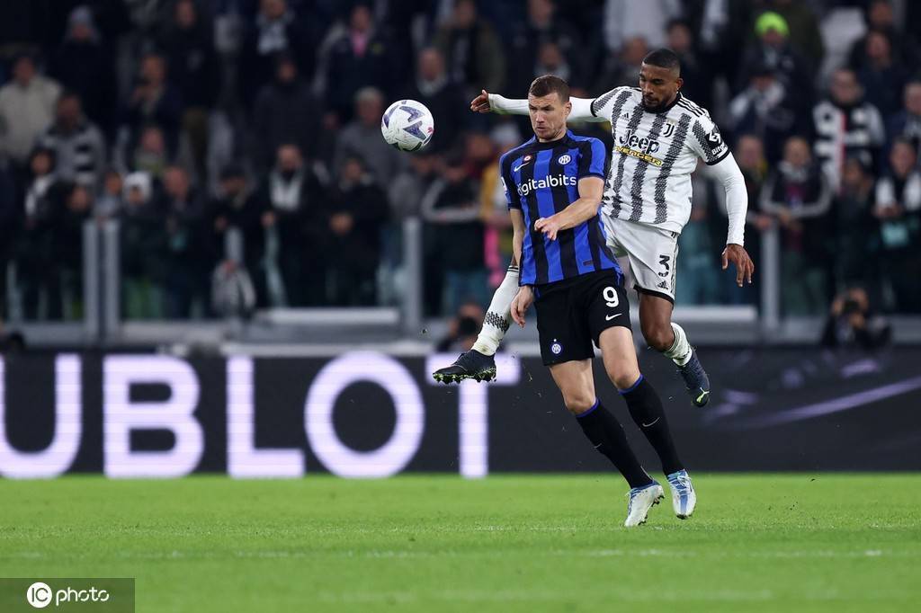 赛前葡超焦点战，那不勒斯队长鼓劲，管理层满意，控场能力受关注(csgo俄罗斯男女对抗赛)