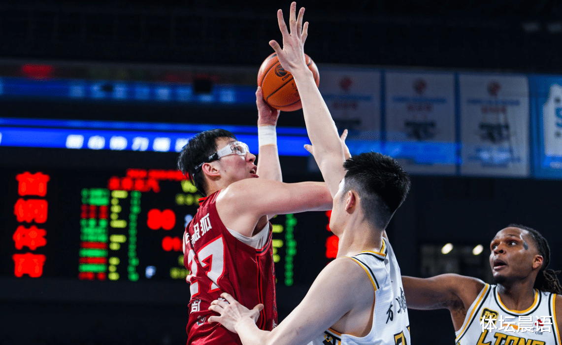 赛后全明星赛传出新动向，北京首钢完成体检，管理层表态：气氛紧张，控场能力受关注的简单介绍