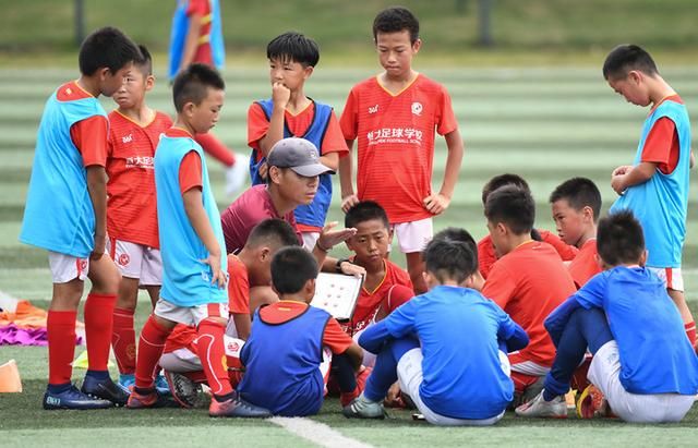 关于关键时刻体能课后；浙江队完成体检备战中超；质疑声仍在；高层口径保持一致的信息